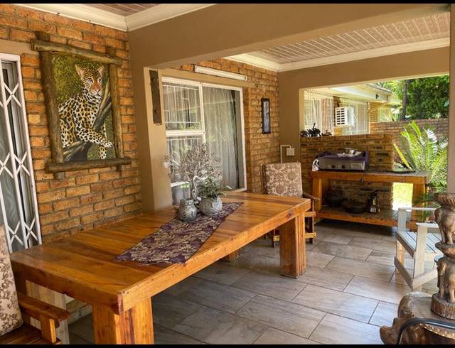 2 BEDROOM TOWNHOUSE FOR SALE IN VANDERBIJLPARK SW 5